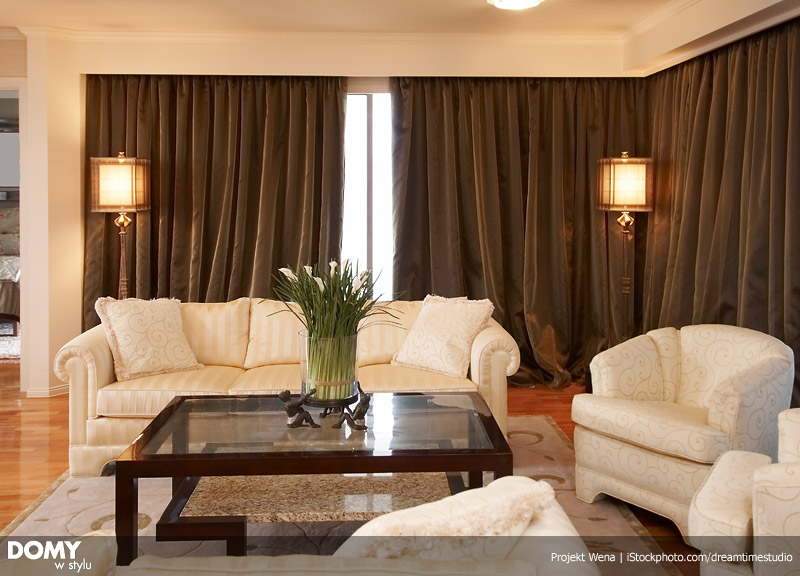 oppulent lounge room